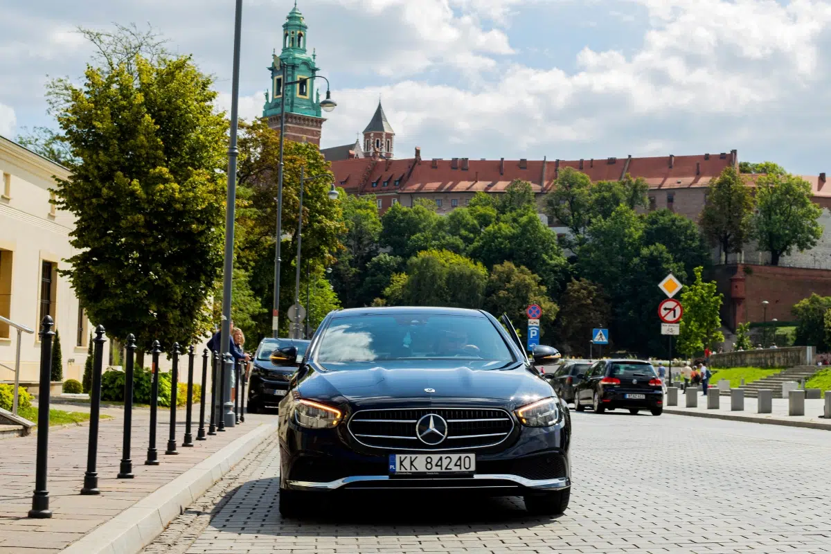 Luxury hotel transfer to Sheraton Grand Krakow in a private car