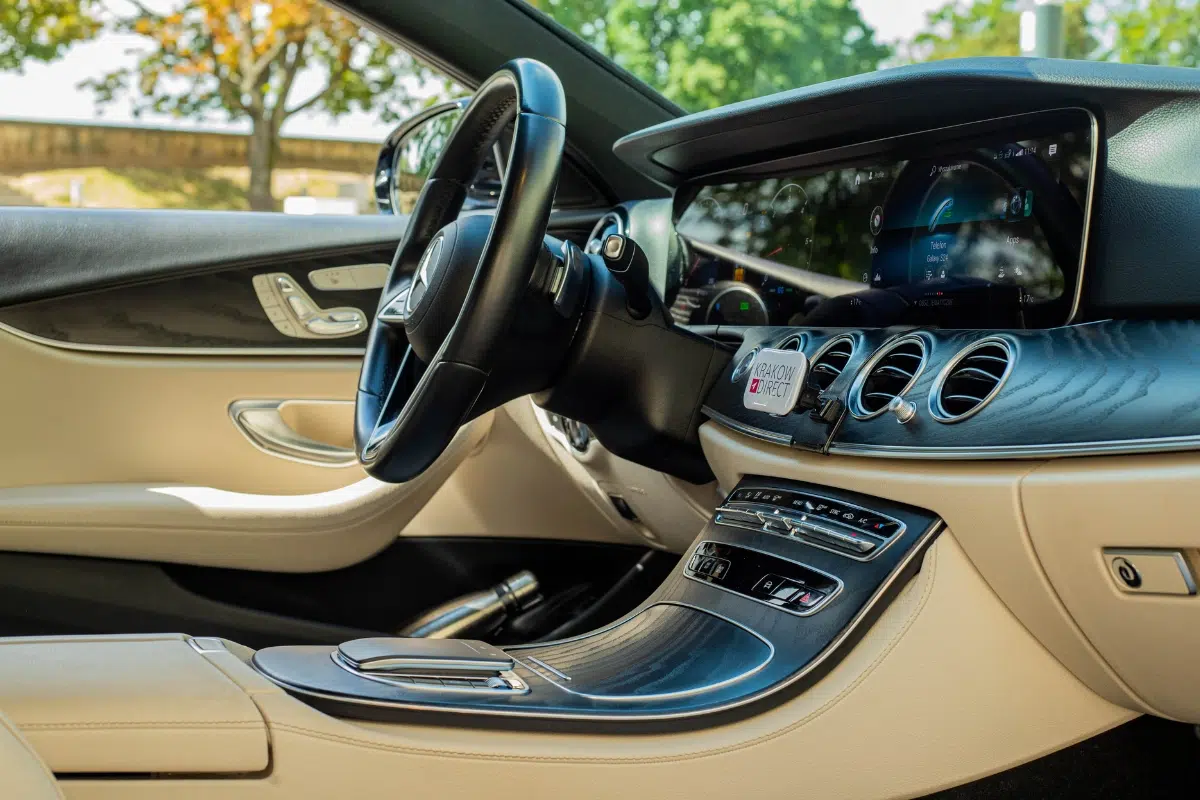 Private Mercedes transfer in Krakow city center